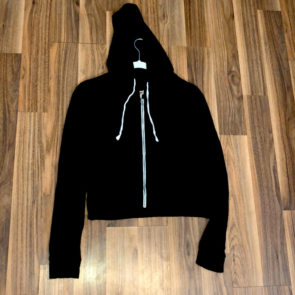 Black sweatshirt
